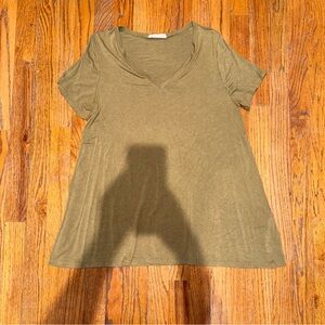 Peach Love California Olive Short Sleeve Top